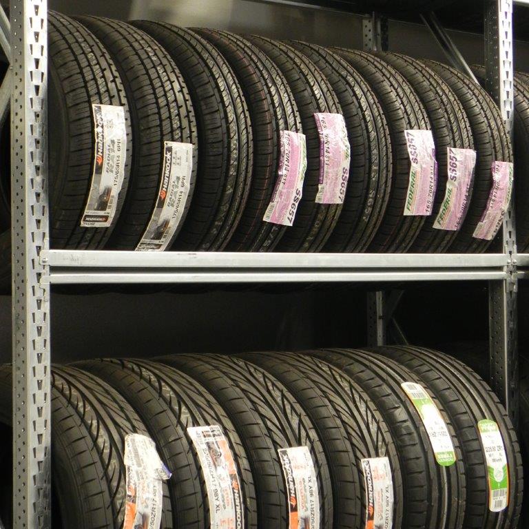 Self-supporting tyre racking