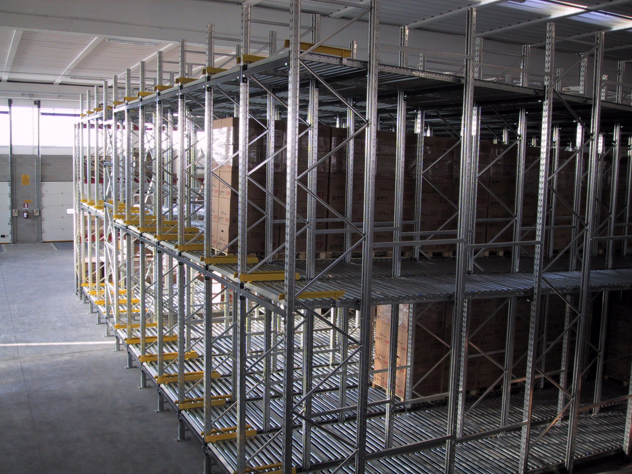Gravity-flow storage systems