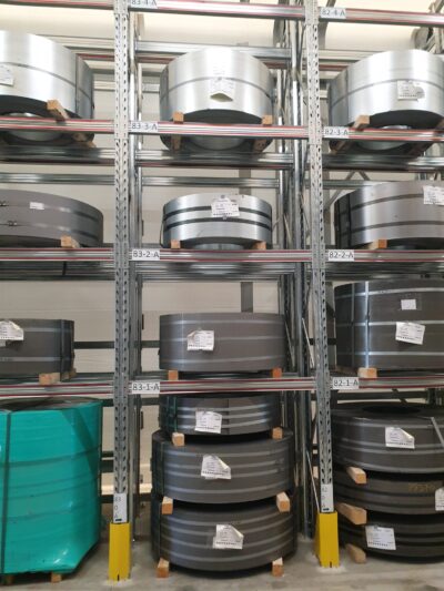 Racking for coils, moulds and sheet metal